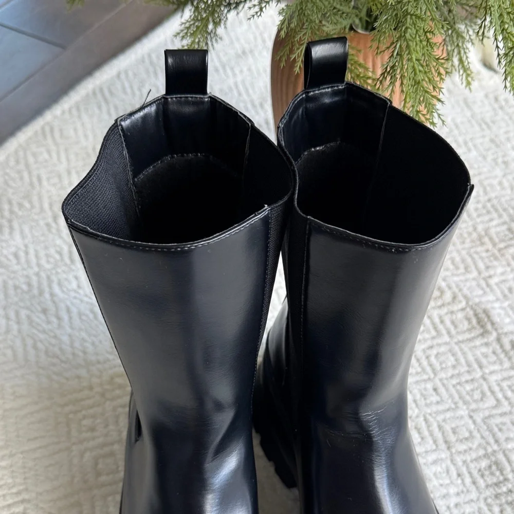 Zara Treaded Chelsea Black Boots Size 41